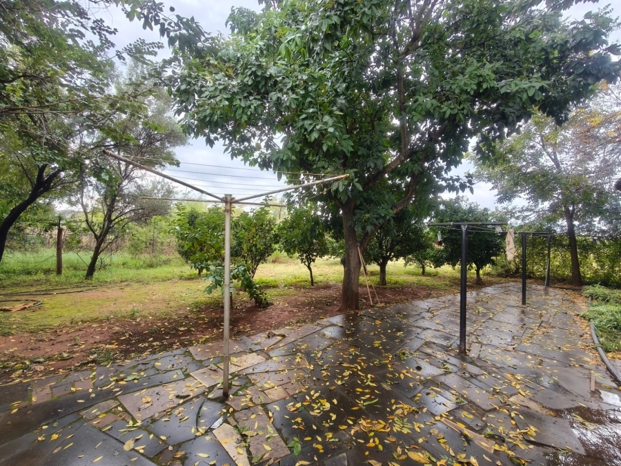 Commercial Property for Sale in Lindleyspoort North West